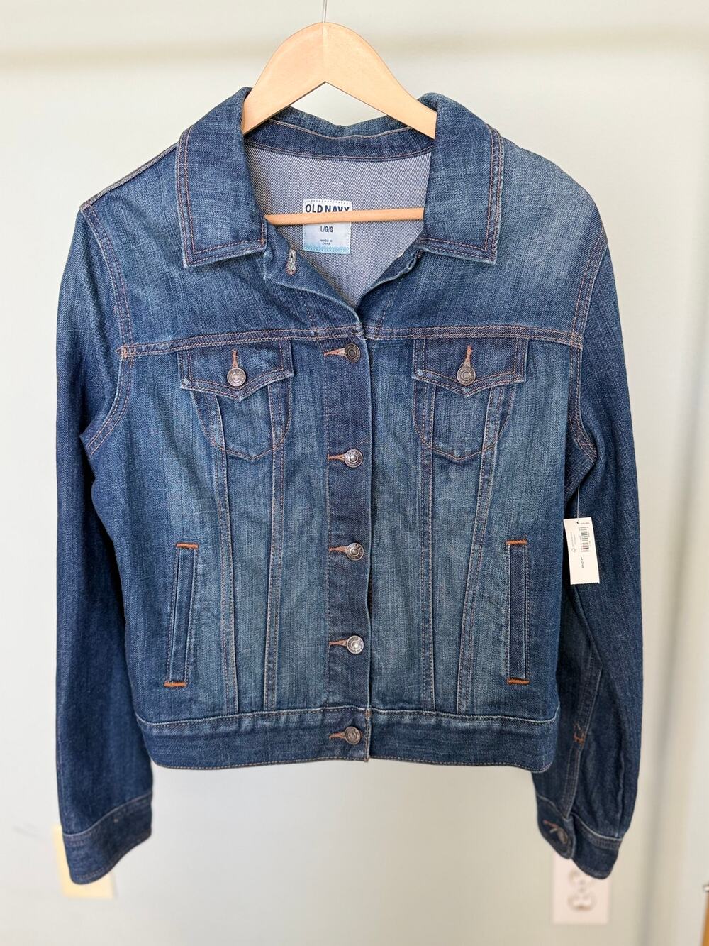 Old Navy Classic Denim Jean Jacket Women’s Large NWT- Size Large